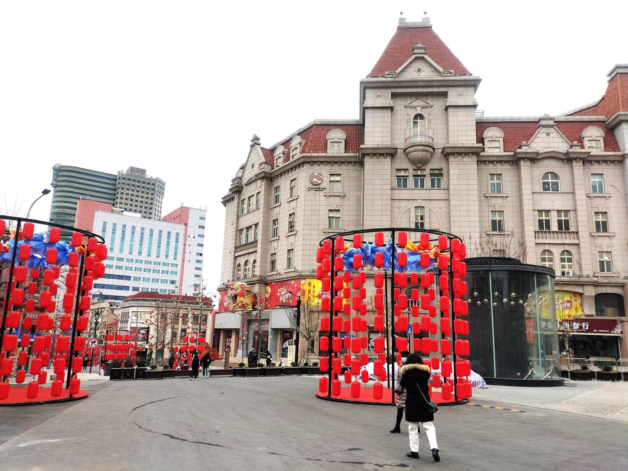 Hua Qi Kaiserdom Hotel Zhongshan Road St Michael'S Cathedral And Zhanqiao Pier Qingdao Extérieur photo